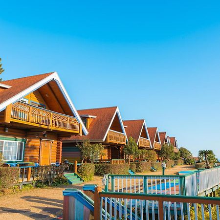 Jungmun Log Pension & Resort Seogwipo Dış mekan fotoğraf