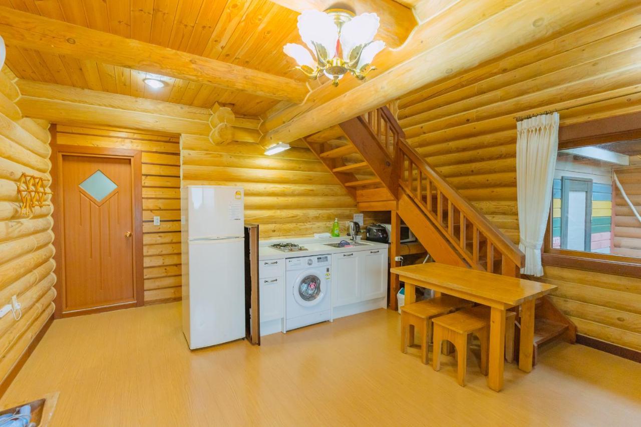 Jungmun Log Pension & Resort Seogwipo Dış mekan fotoğraf