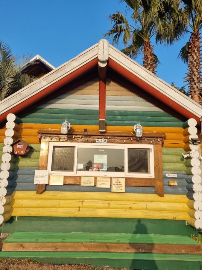 Jungmun Log Pension & Resort Seogwipo Dış mekan fotoğraf