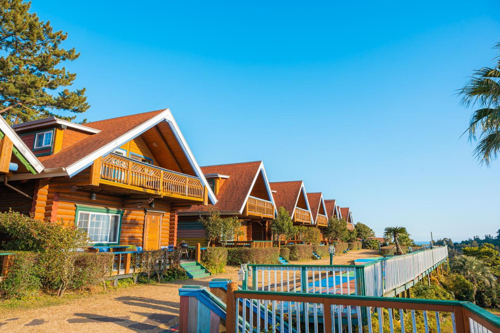 Jungmun Log Pension & Resort Seogwipo Dış mekan fotoğraf
