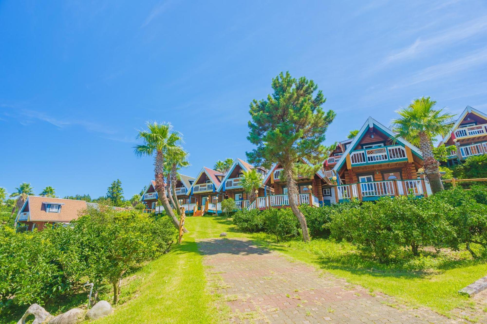 Jungmun Log Pension & Resort Seogwipo Dış mekan fotoğraf