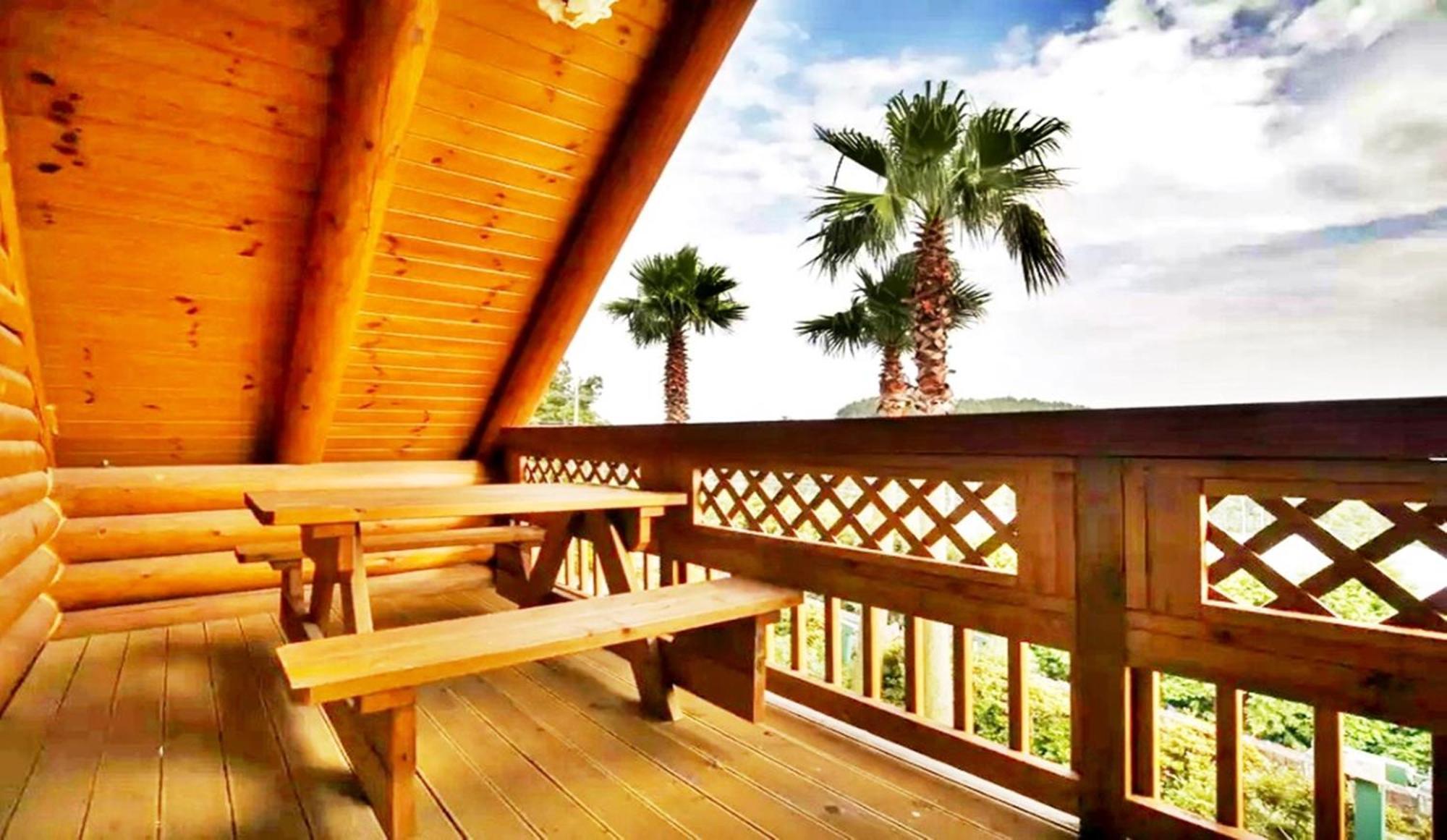 Jungmun Log Pension & Resort Seogwipo Dış mekan fotoğraf