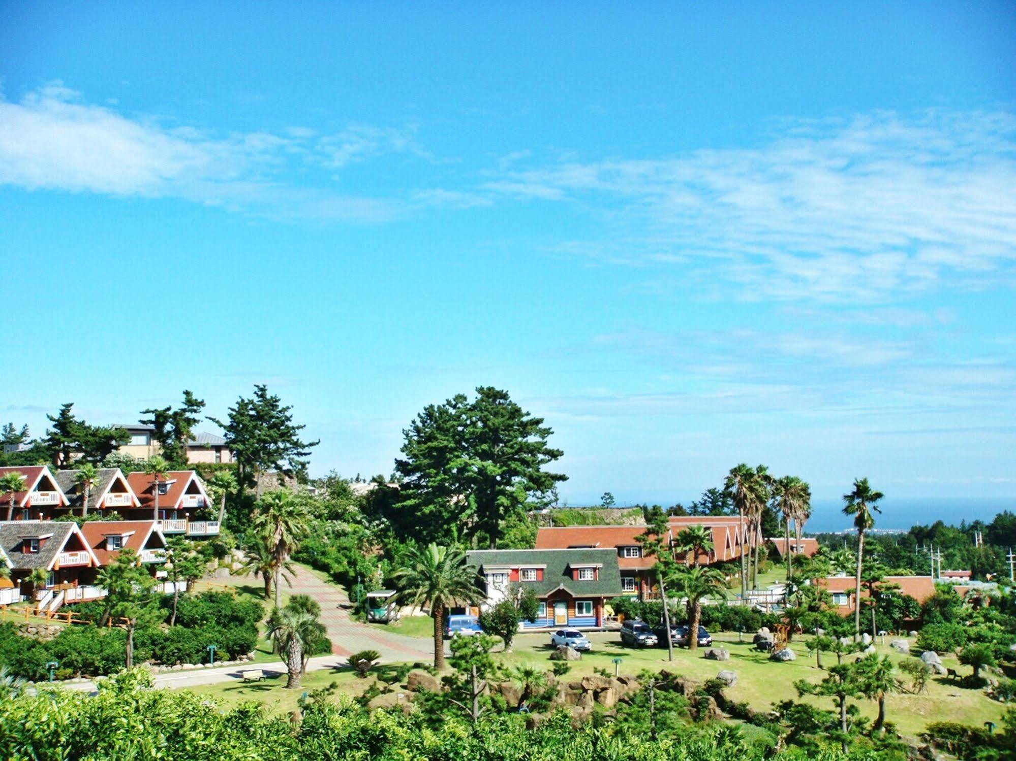 Jungmun Log Pension & Resort Seogwipo Dış mekan fotoğraf