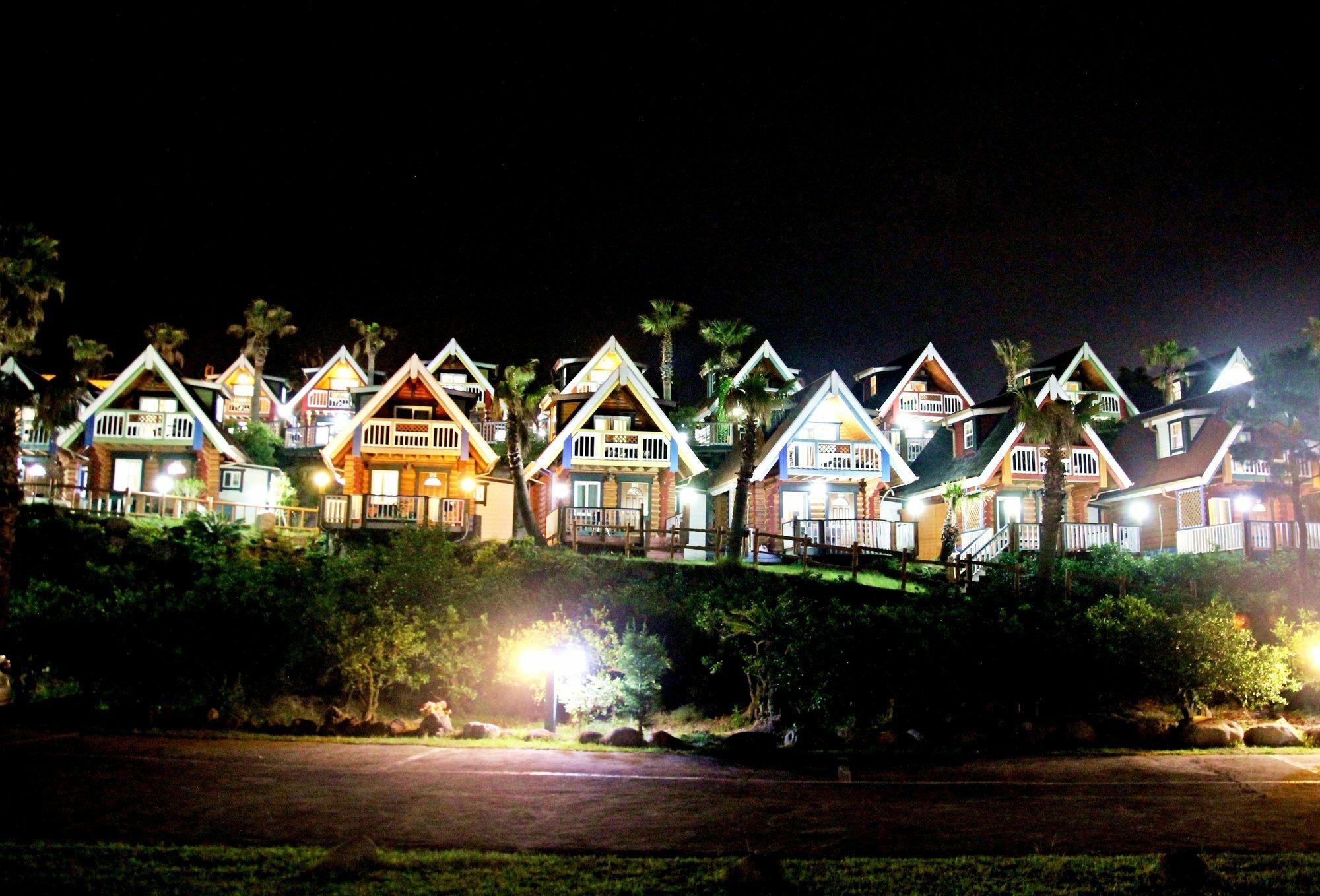 Jungmun Log Pension & Resort Seogwipo Dış mekan fotoğraf