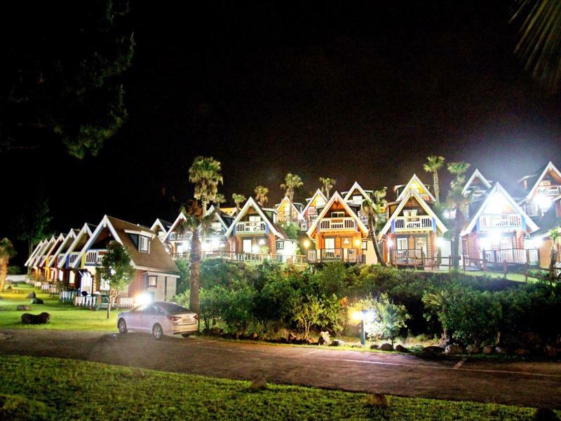 Jungmun Log Pension & Resort Seogwipo Dış mekan fotoğraf